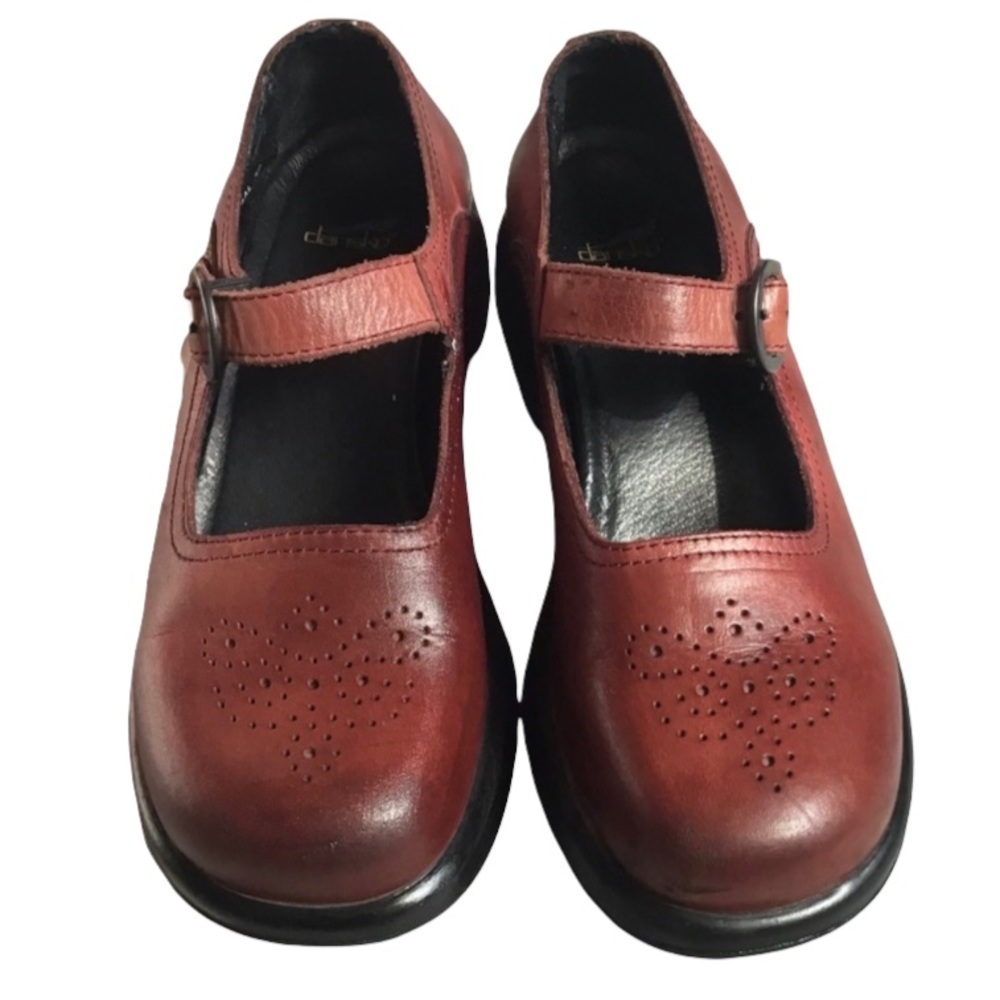 Women’s Dansko Mary Jane Leather Clogs Reddish Brown Sz 39 (8.5-9 US)